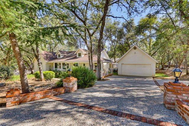 12781 Roadrunner Dr, Penn Valley, CA 95946