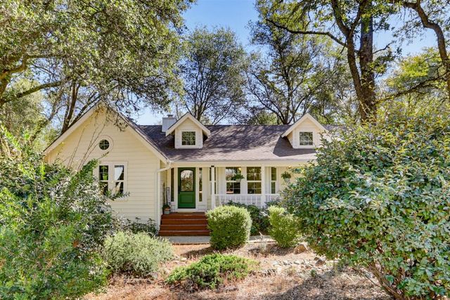 12781 Roadrunner Dr, Penn Valley, CA 95946