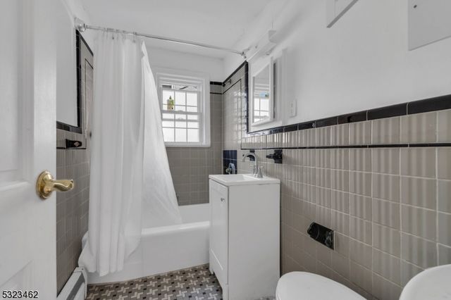 2801 Dewitt Ter, Linden City, NJ 07036