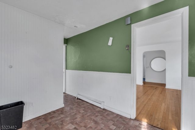 2801 Dewitt Ter, Linden City, NJ 07036