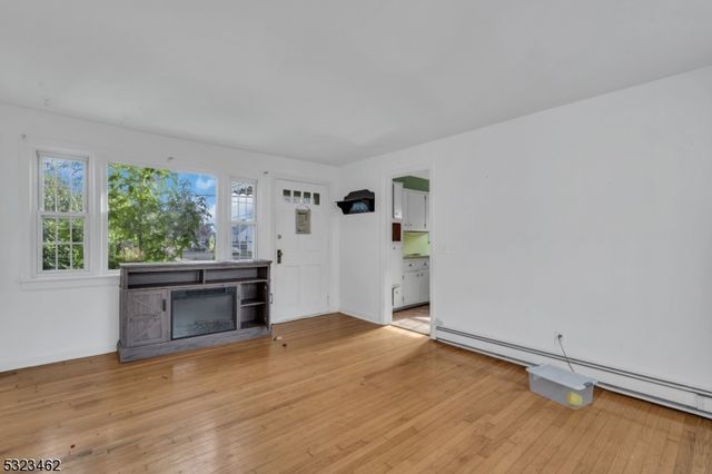 2801 Dewitt Ter, Linden City, NJ 07036