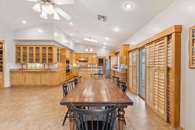 37612 N 15TH Avenue, Phoenix, AZ 85086