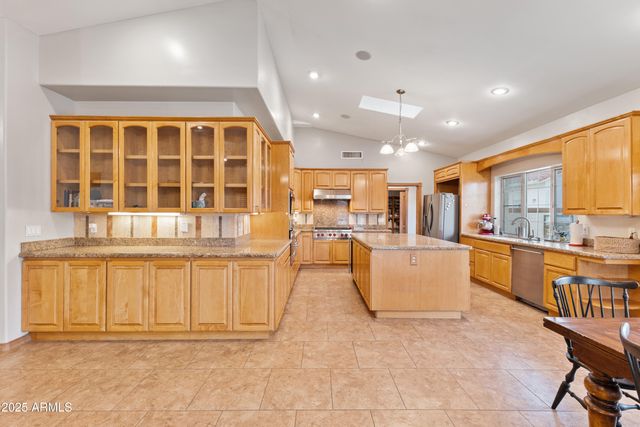 37612 N 15TH Avenue, Phoenix, AZ 85086