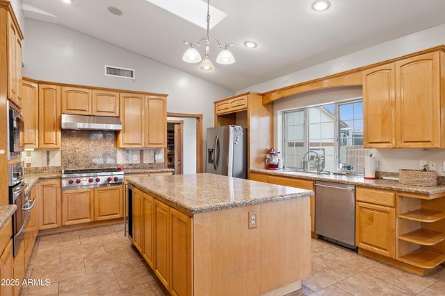 37612 N 15TH Avenue, Phoenix, AZ 85086