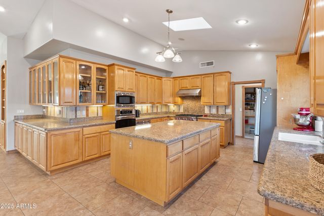 37612 N 15TH Avenue, Phoenix, AZ 85086