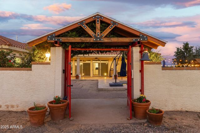 37612 N 15TH Avenue, Phoenix, AZ 85086