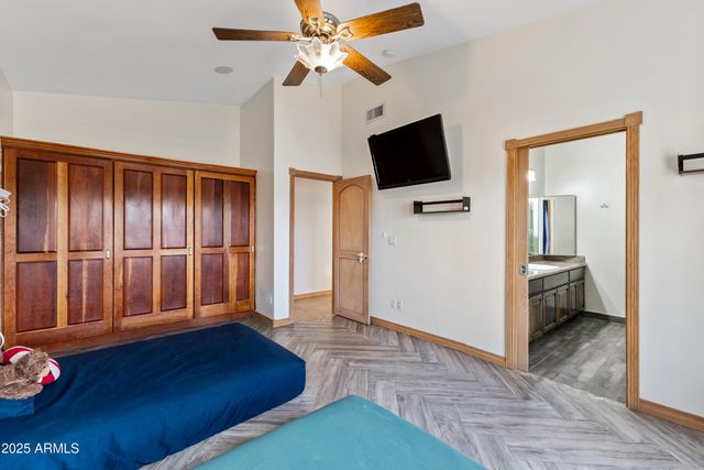 37612 N 15TH Avenue, Phoenix, AZ 85086