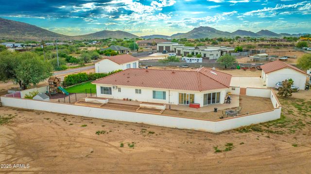 37612 N 15TH Avenue, Phoenix, AZ 85086