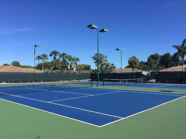 248 Palm Circle, Atlantis, FL 33462