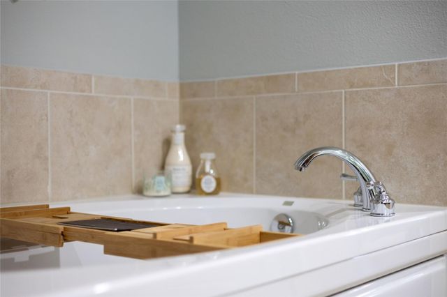 7800 Southwest PKWY 412, Austin, TX 78735