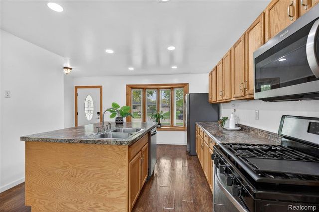 32858 Coach Drive, Chesterfield Township, MI 48047