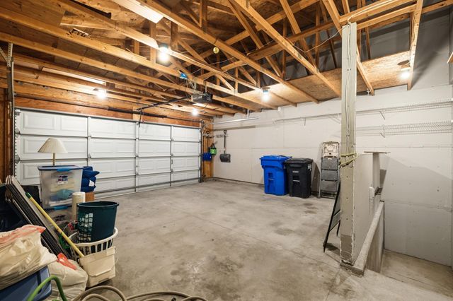 3353 30th Avenue S, Fargo, ND 58103