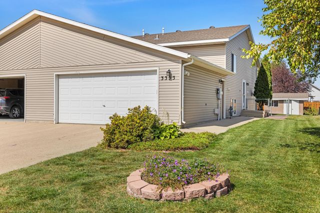 3353 30th Avenue S, Fargo, ND 58103