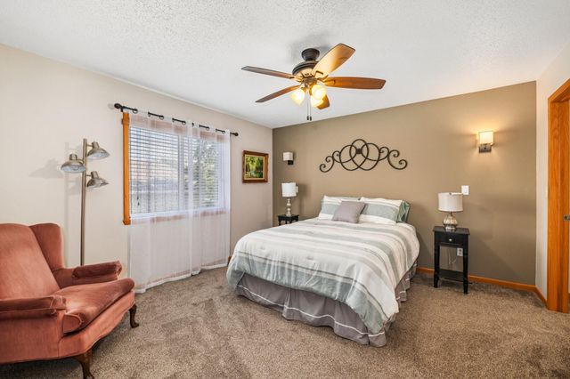 3353 30th Avenue S, Fargo, ND 58103