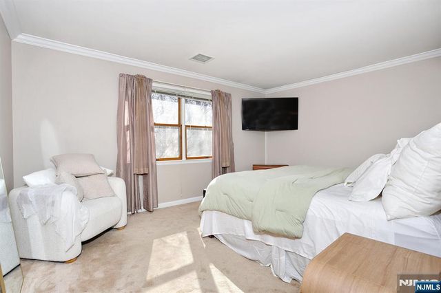 173 Willowdale Avenue, Montclair, NJ 07042