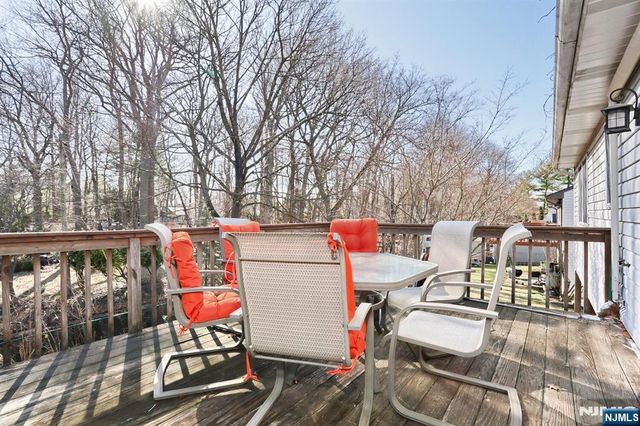 173 Willowdale Avenue, Montclair, NJ 07042