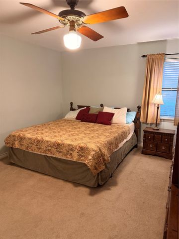 1202 RED OAK, Ennis, TX 75119