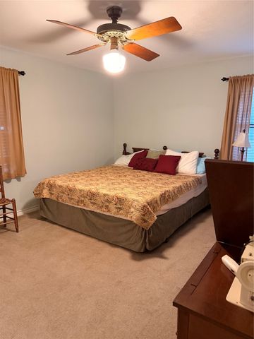 1202 RED OAK, Ennis, TX 75119