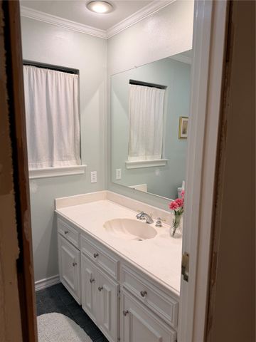 1202 RED OAK, Ennis, TX 75119