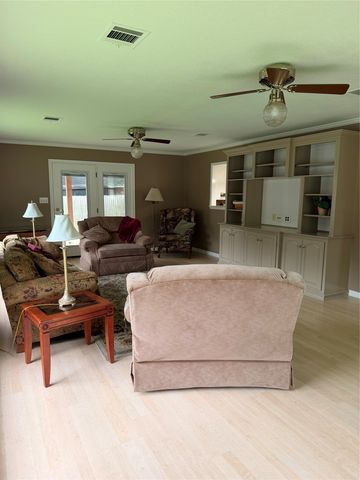 1202 RED OAK, Ennis, TX 75119