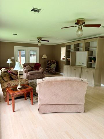 1202 RED OAK, Ennis, TX 75119