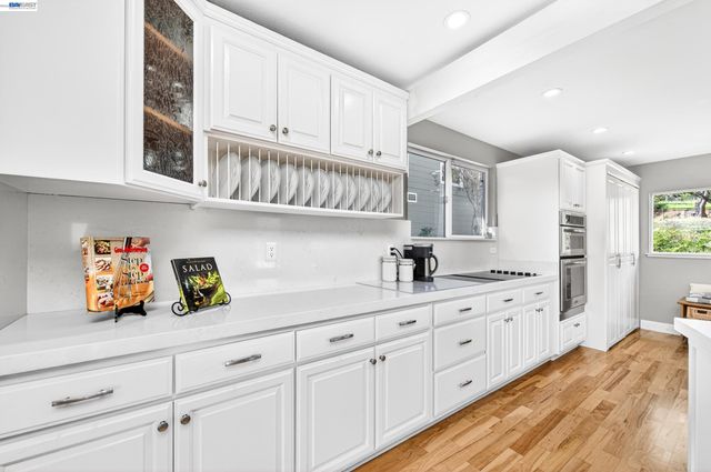 10700 Foothill Rd, Sunol, CA 94586