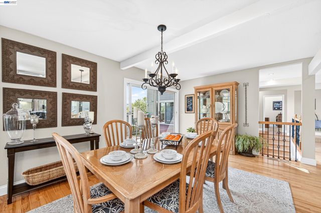 10700 Foothill Rd, Sunol, CA 94586