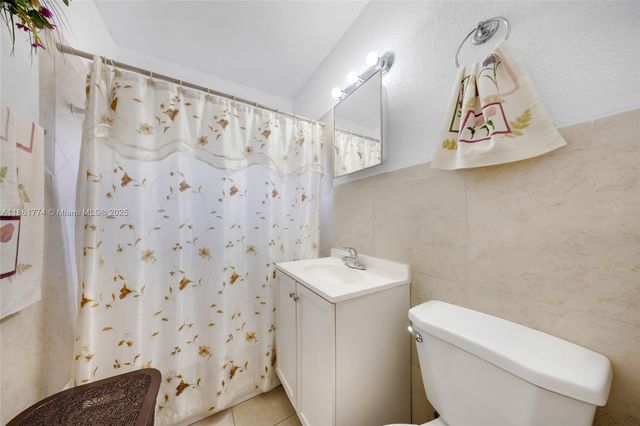 4831 W Flagler St, Miami, FL 33134