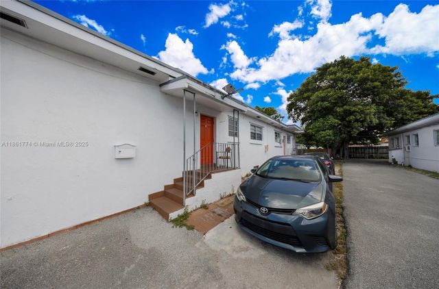 4831 W Flagler St, Miami, FL 33134