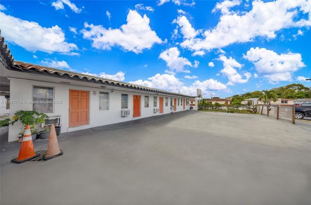 4831 W Flagler St, Miami, FL 33134