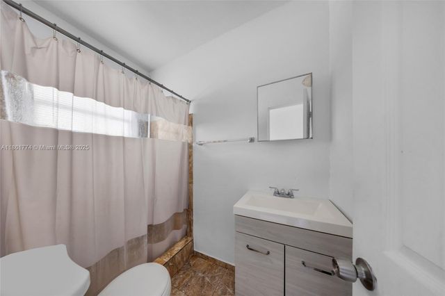 4831 W Flagler St, Miami, FL 33134