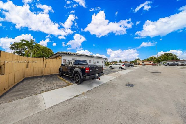 4831 W Flagler St, Miami, FL 33134