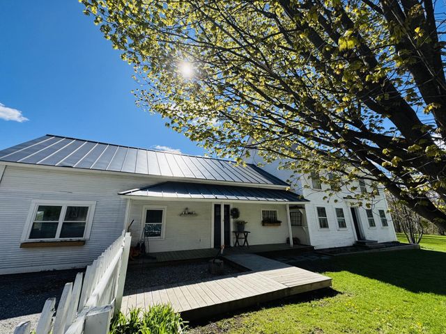 1396 Pond Road, Hinesburg, VT 05461