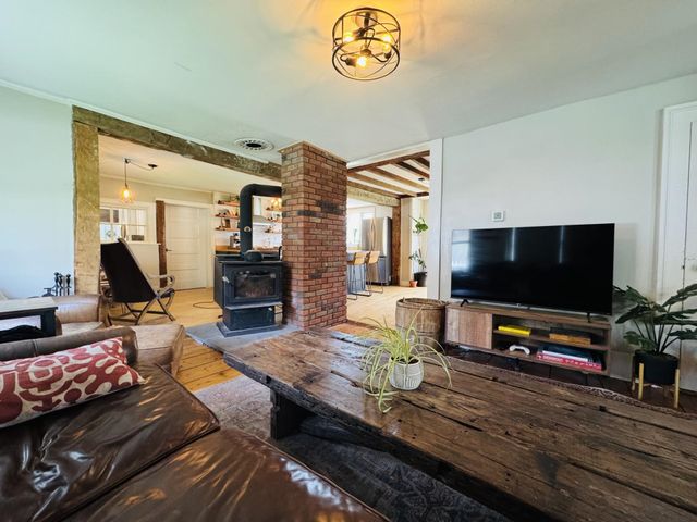 1396 Pond Road, Hinesburg, VT 05461