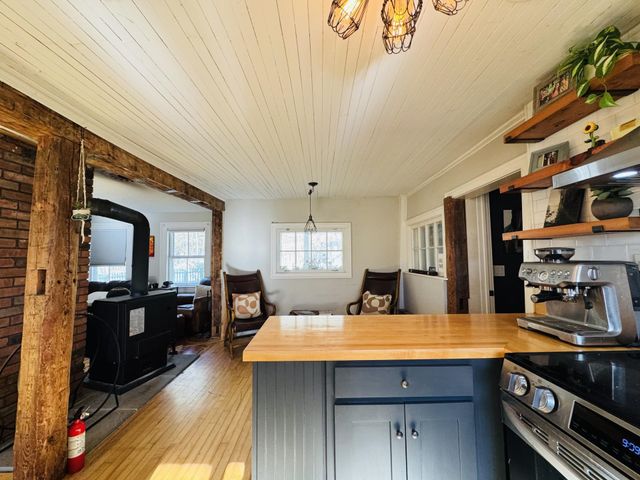 1396 Pond Road, Hinesburg, VT 05461