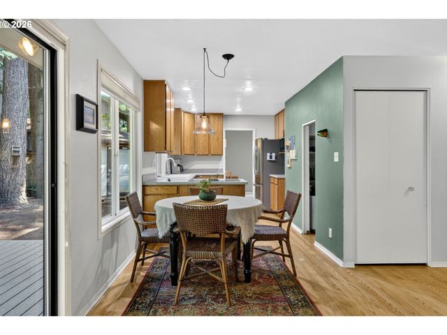 18761 INDIAN CREEK Way, Lake Oswego, OR 97035