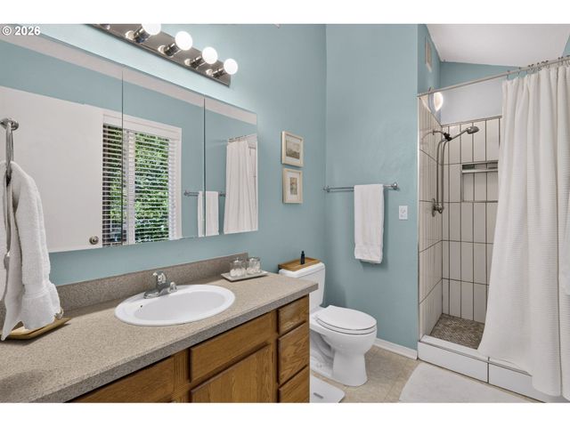 18761 INDIAN CREEK Way, Lake Oswego, OR 97035