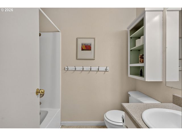 18761 INDIAN CREEK Way, Lake Oswego, OR 97035