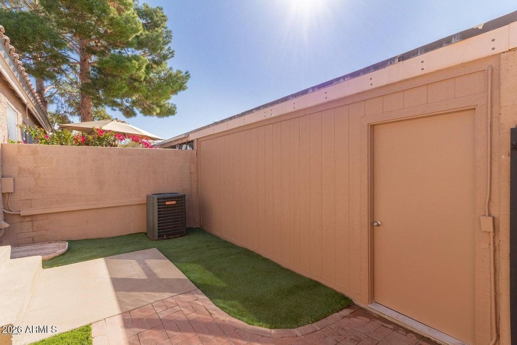 2875 W HIGHLAND Street 1133, Chandler, AZ 85224 — photo 4