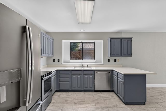 978 Downey Drive, Lewisville, TX 75067