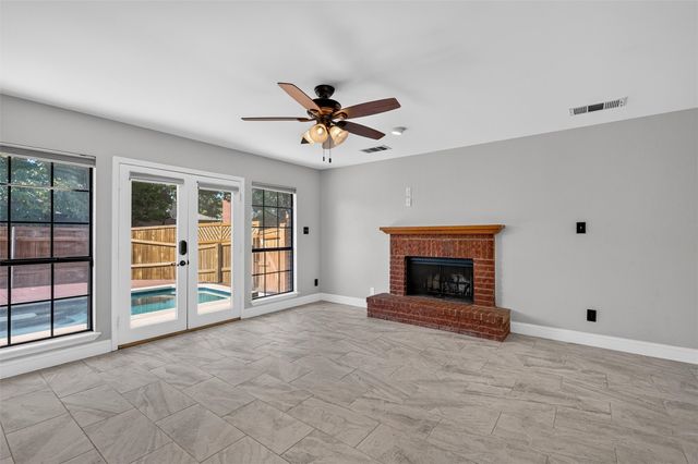 978 Downey Drive, Lewisville, TX 75067