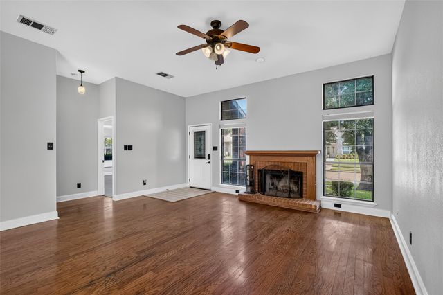 978 Downey Drive, Lewisville, TX 75067