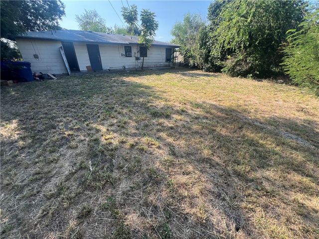 4609 Mokry Dr, Corpus Christi, TX 78415