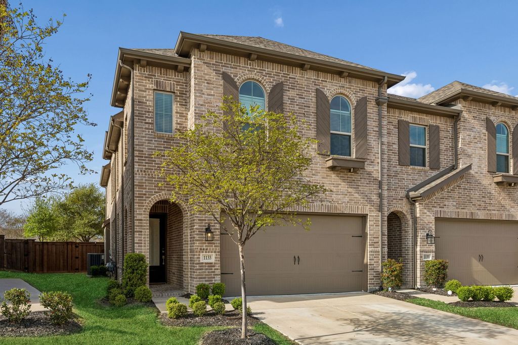 1133 Queensdown Way, Forney, TX 75126