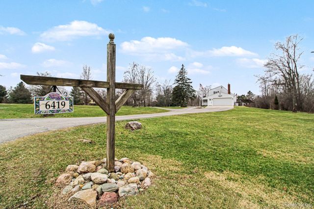 6419 Appleridge Road, Salem Township, MI 48170