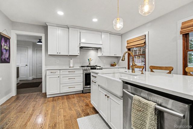 6419 Appleridge Road, Salem Township, MI 48170