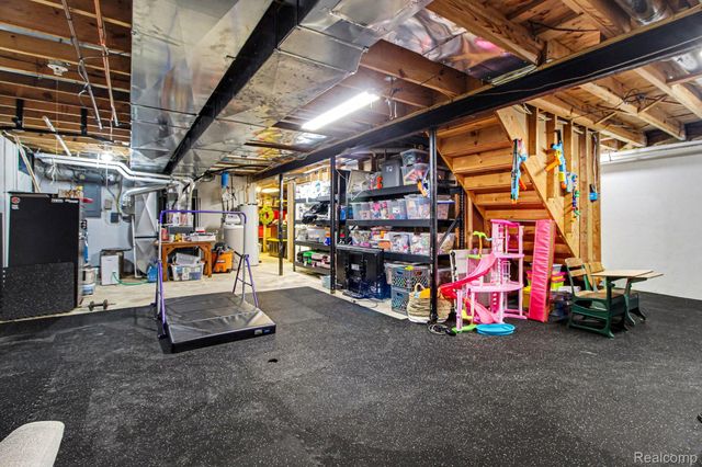 6419 Appleridge Road, Salem Township, MI 48170
