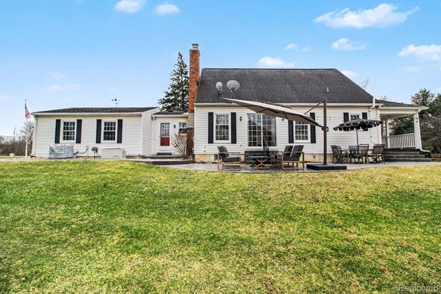 6419 Appleridge Road, Salem Township, MI 48170