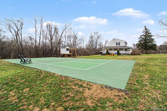 6419 Appleridge Road, Salem Township, MI 48170