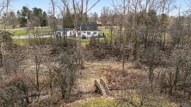 6419 Appleridge Road, Salem Township, MI 48170